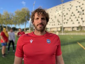 À l'USAL, qui évolue en Nationale 2, le manager italien, Mirco Bergamasco, a l'ambition de monter en Nationale d'ici trois ans. Intervenants : Mirco Bergamasco/ Jonathan Elgoyhen,
Entraîneur adjoint de l 'USAL/ Gabriel Polit, Pilier à l'USAL.