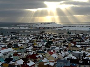 Saint-Pierre-et-Miquelon est lié de plusieurs façons à la Normandie