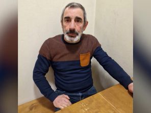 La cavale d'Edgardo Greco, condamné à perpétuité en Italie pour homicides, a pris fin en février 2023. Il pourrait être extradé vers son pays d'origine. La cour de Cassation doit se prononcer ce mardi 16 janvier sur son sort.