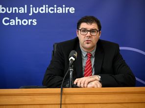 Ironie du sort, l'ancien procureur de Cahors (46), Alexandre Rossi, qui avait fait des violences familiales son cheval de bataille, est jugé ce vendredi 13 juin, pour les même faits sur son ex-compagne.