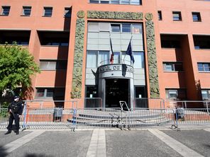 Une enquête de police est actuellement en cours, elle a déjà permis de retrouver et de placer en garde-à-vue deux mineurs ayant perpétré l'agression à Colomiers.