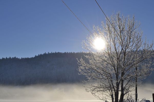 Massif du Jura sous la neige