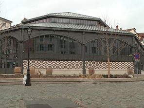 L'ancien bâtiment rénové accueille désormais un nouveau concept de restauration au centre-ville du Puy-en-Velay.