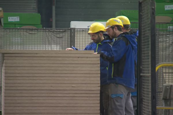 La société Sitek Insulation, située à Wissembourg (Bas-Rhin) et employant une centaine de salariés, sera liquidée le 3 mars, après un jugement rendu par le tribunal de Strasbourg, le 24 février.