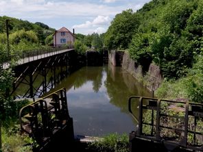 À la découverte de la vallée des éclusiers, entre Bas-Rhin et Moselle : une promenade bucolique pour les belles journées d'été.