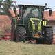 Installé à Vernioz en Isère, Nicolas Rousset s'est mis à la chanson pour dénoncer les difficultés du quotidien des agriculteurs.