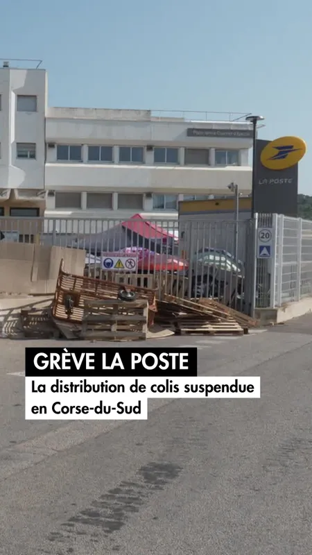 VIDÉO. Grève La Poste : La distribution de colis suspendue en Corse-du-Sud