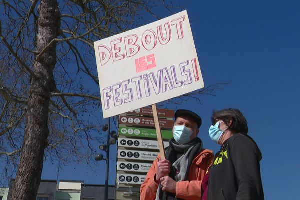 Une manifestation festive s'est tenue à Nevers ce samedi 6 mars pour réclamer la réouverture des lieux culturels