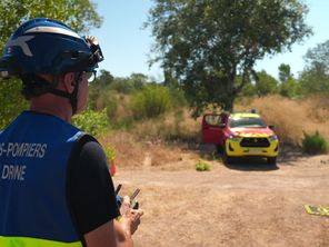 L'unité drone des pompiers du Var, en exercice à Roquebrune-sur-Argens (Var).