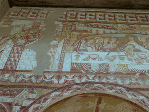 Il existe seulement 2 sites avec des peintures médiévales d'une telle qualité de travail et de conservation en France.