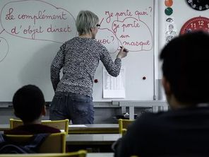 Les enseignants du privé se battent pour conserver le bénéfice de leur prévoyance subventionnée par les diocèses. 