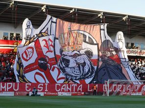 Les supporters de l'ACA, dans les tribunes du stade Michel-Moretti.