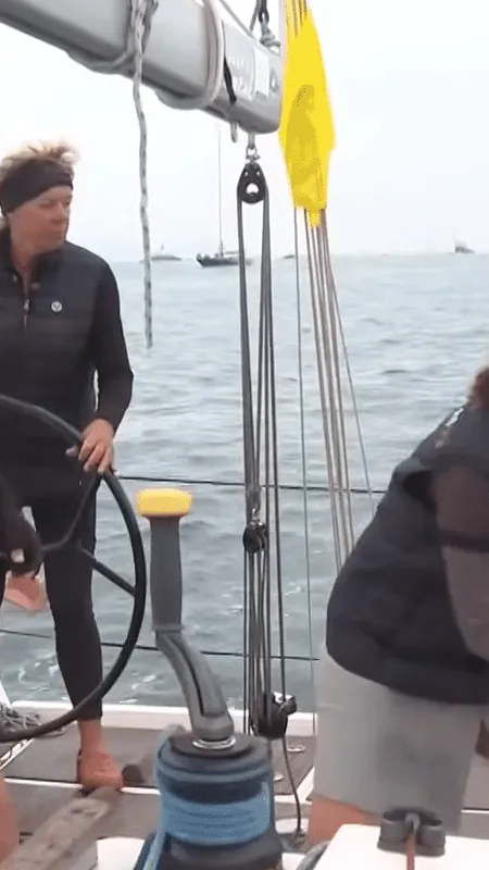 "On confie rarement la barre à une femme" : un équipage 100% féminin se raconte aux Voiles de Saint-Tropez