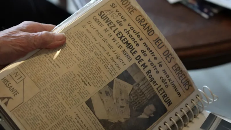 La famille Letrun parcourt les archives de leur aîné, Roger