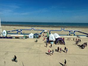 Les deux terrains de Beach Rugby à Dunkerque