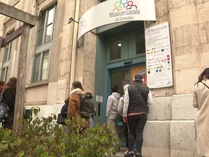 Près de 4 400 jeunes sont accueillis et accompagnés par la mission locale de Grenoble.