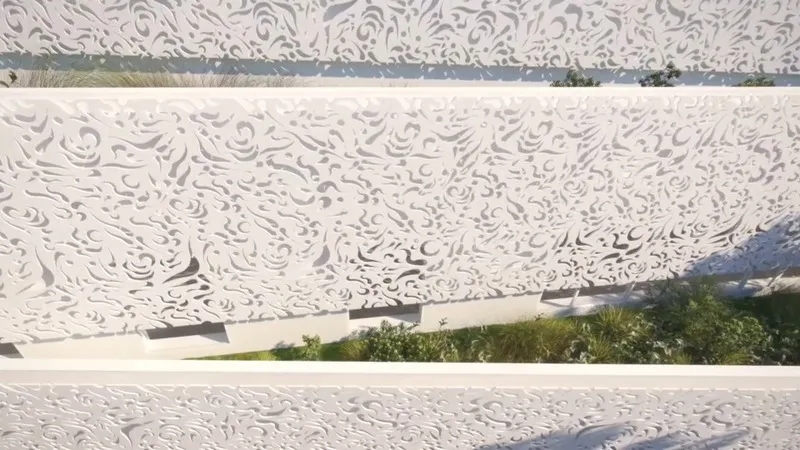 La "façade de dentelle" du Prisme