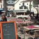 A Villard-de-Lans, les commerçants ont d'ores et déjà installés les terrasses. 