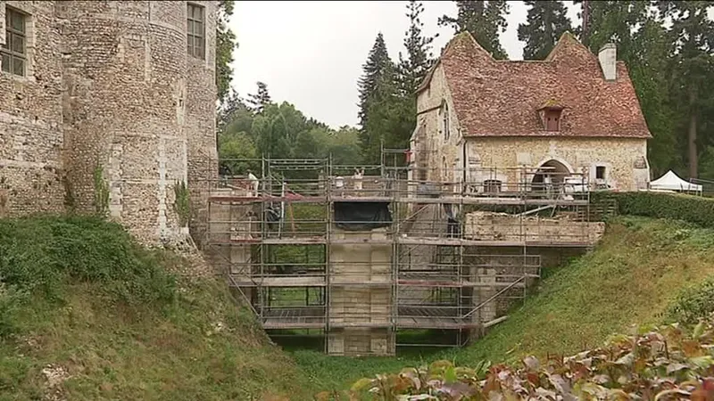 La passerelle avait déjà été reconstruite il y a trente ans, mais s'était rapidement détériorée.